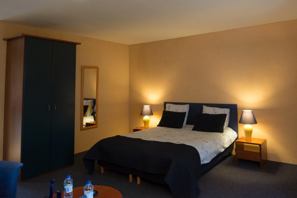 Charme Hotel La Dominotte Demigny Chambre photo
